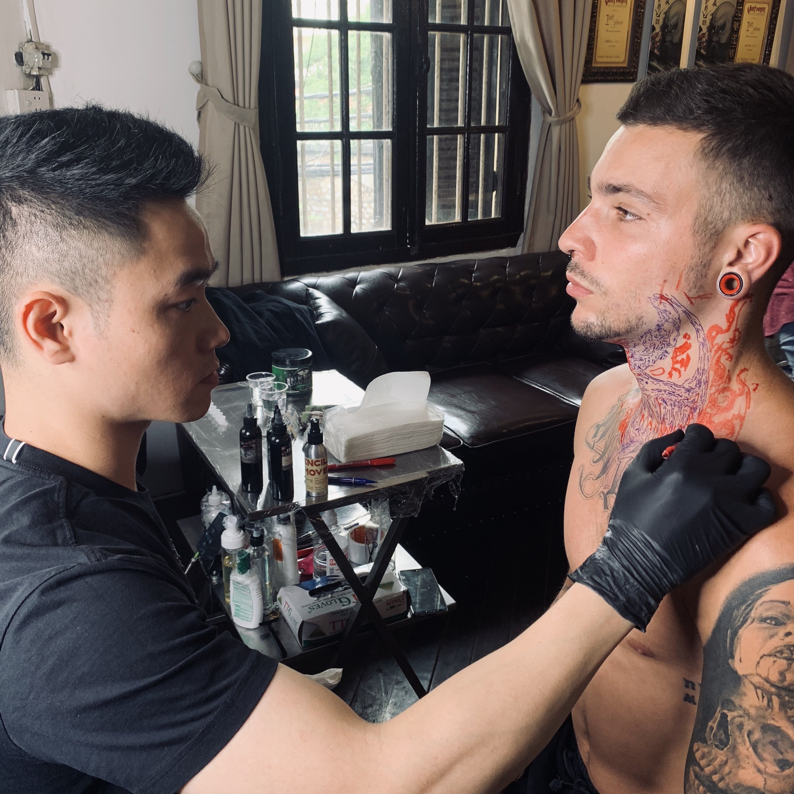 XĂM HÌNH CÓ ĐI XKLĐ NHẬT BẢN ĐƯỢC KHÔNG ?